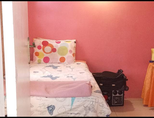 3 BEDROOM HOUSE FOR SALE IN UMLAZI Z